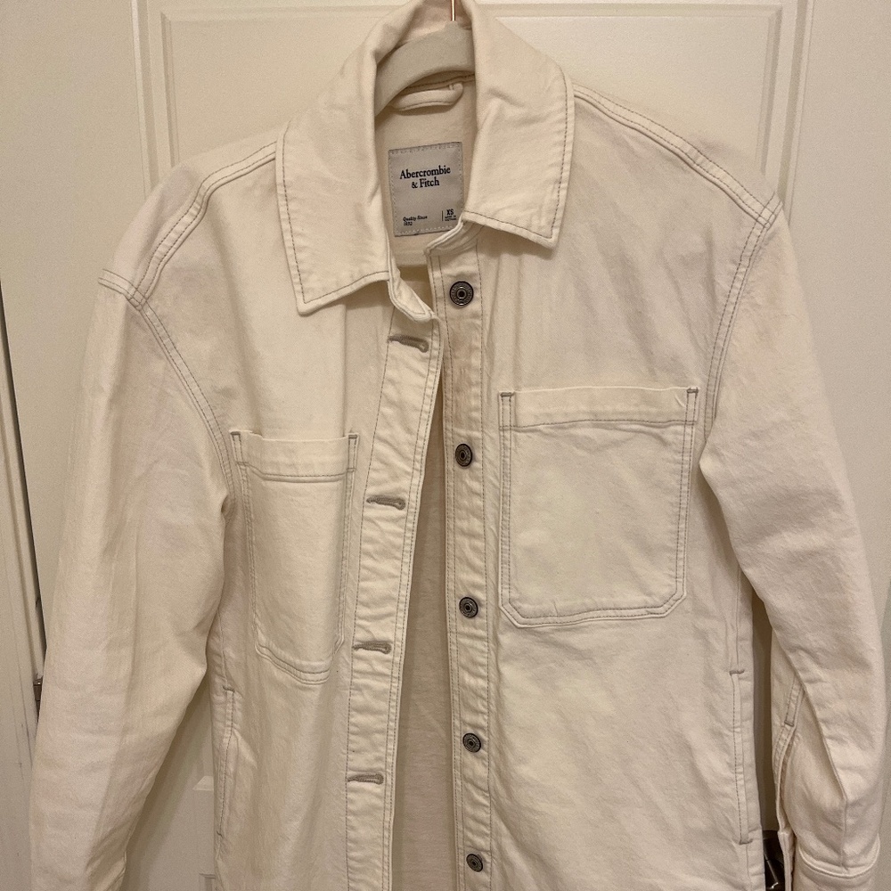 Abercrombie oversized button down cream denim unisex - never worn XS